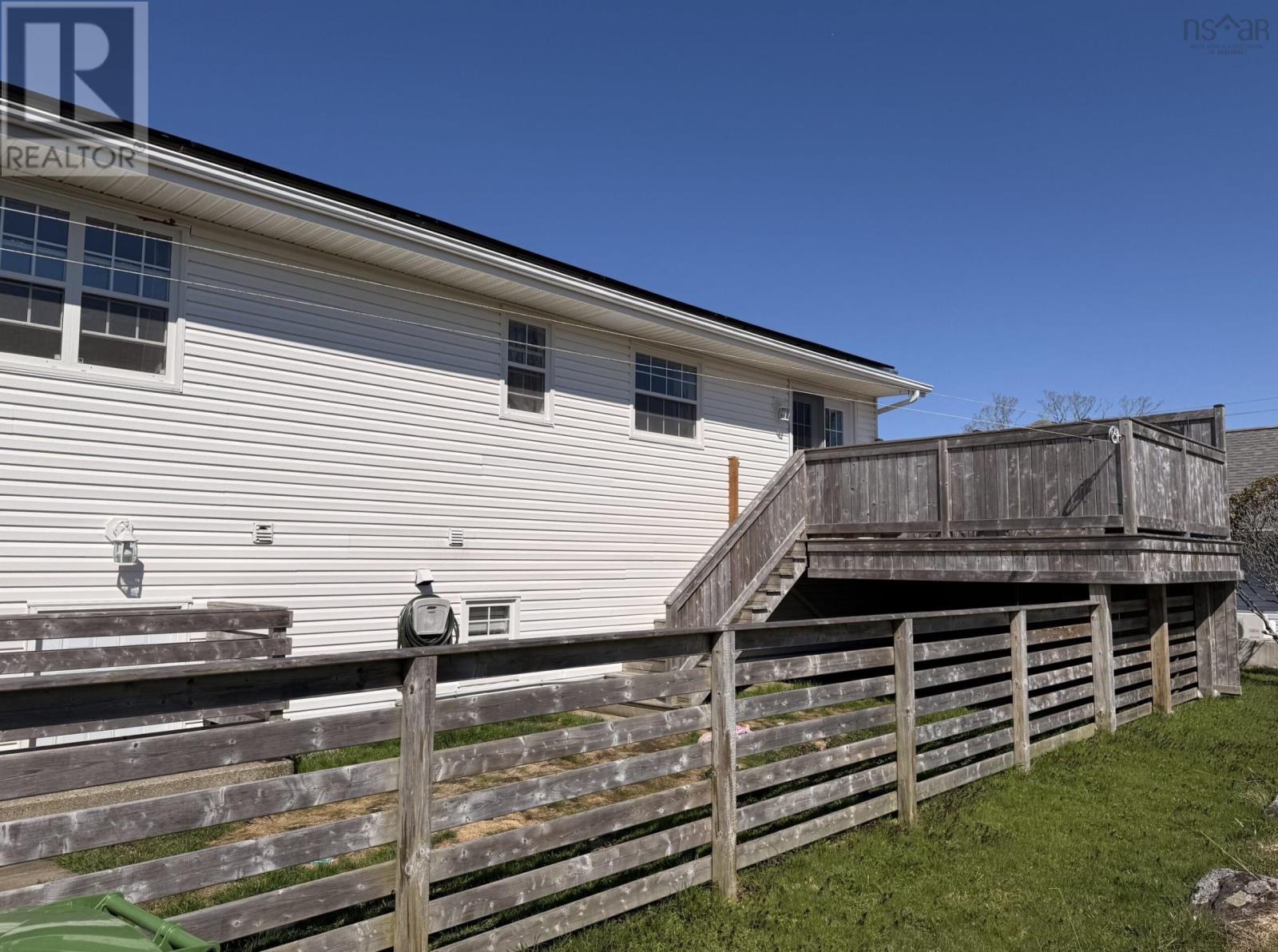 563 Brunswick Street, Yarmouth, Nova Scotia  B5A 4S5 - Photo 25 - 202609645