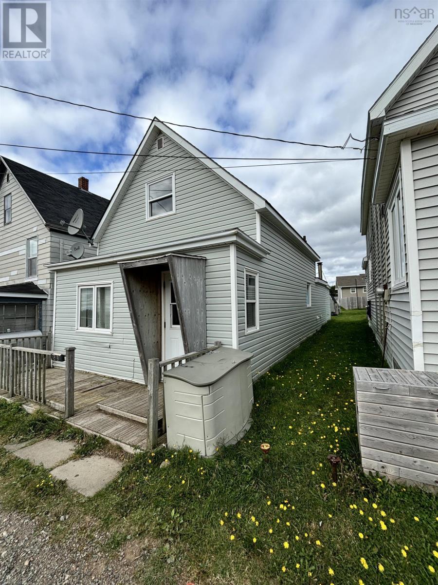 23 Quincy Street, Inverness, Nova Scotia  B0E 1N0 - Photo 3 - 202609930