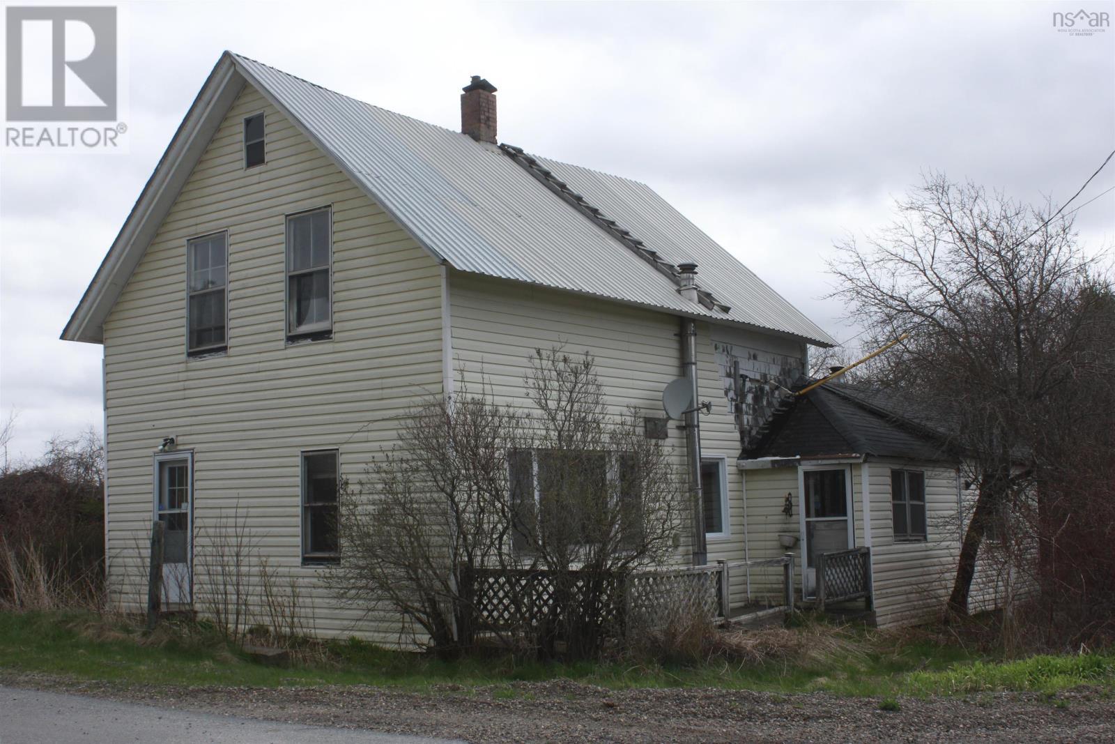 4 Ridge Road, South Branch, Nova Scotia  B0N 2P0 - Photo 3 - 202610000