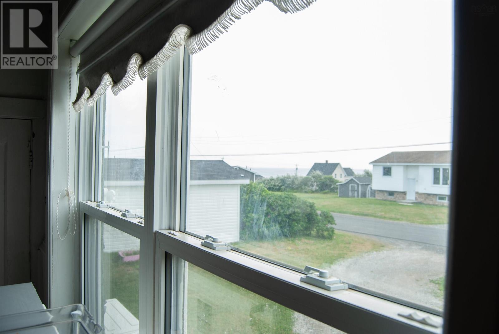 319 Cockburn Street, New Waterford, Nova Scotia  B1J 4J8 - Photo 25 - 202610283