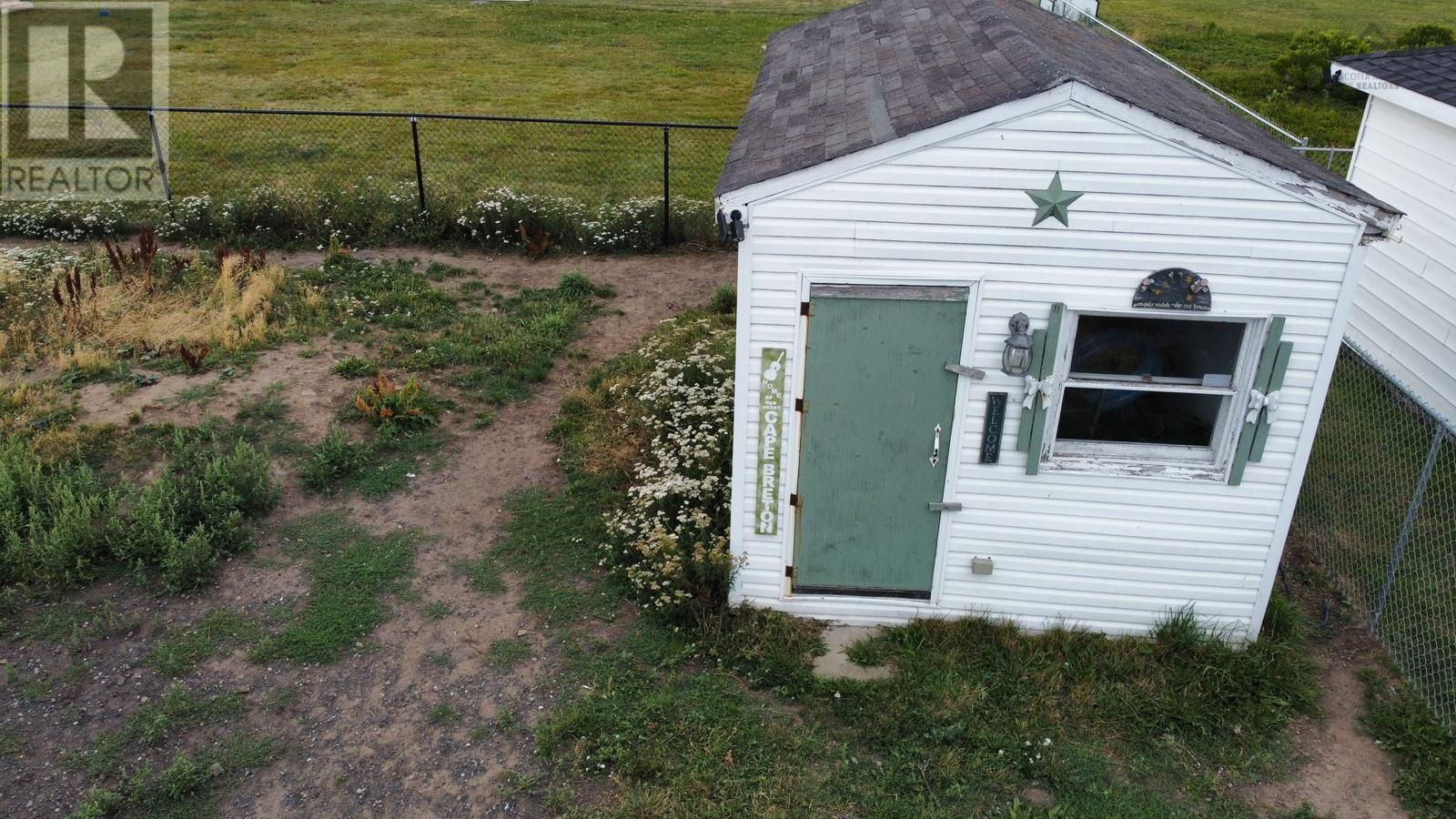 319 Cockburn Street, New Waterford, Nova Scotia  B1J 4J8 - Photo 33 - 202610283