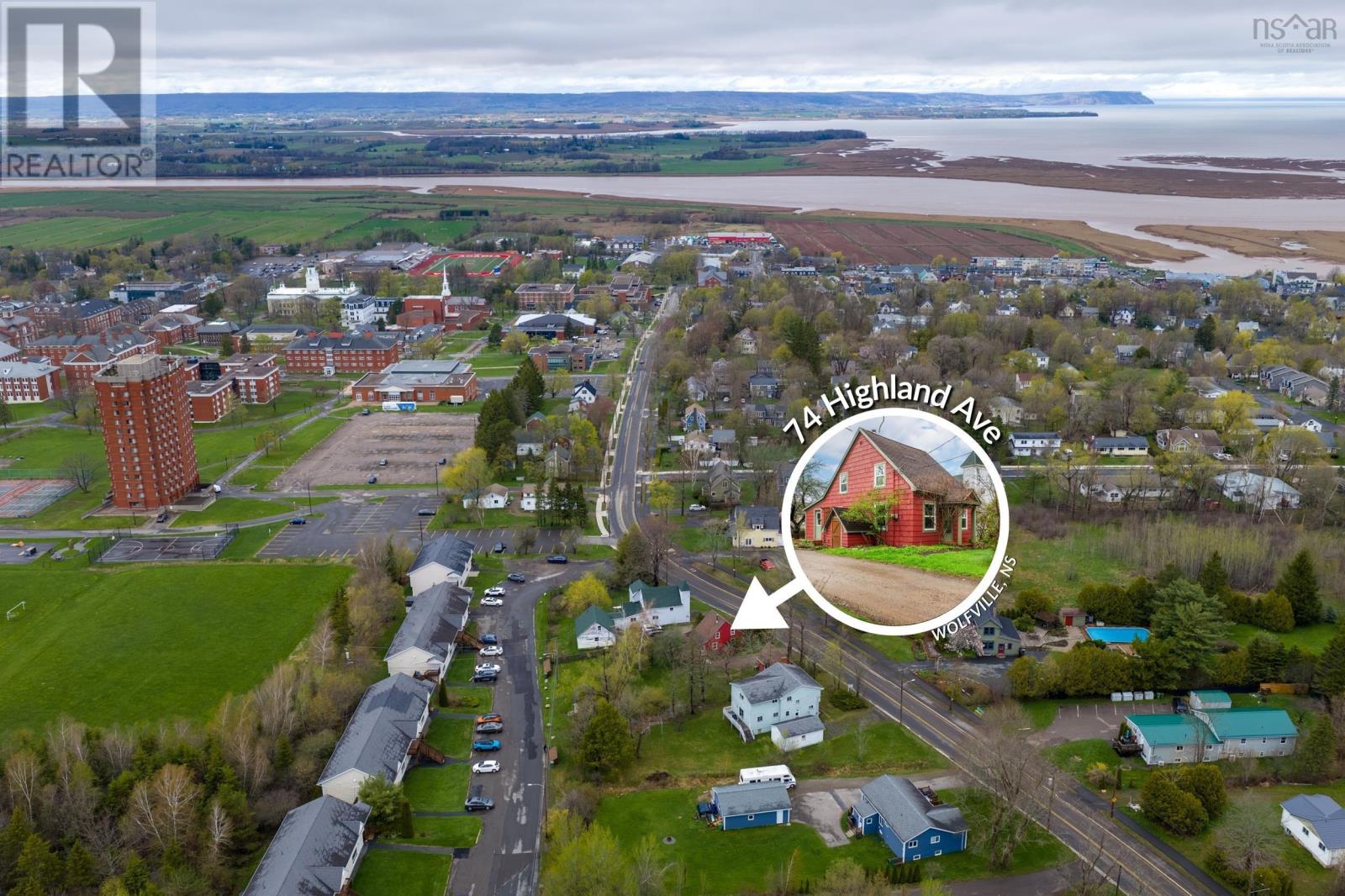 74 Highland Avenue, Wolfville, Nova Scotia  B4P 1Z6 - Photo 2 - 202610306