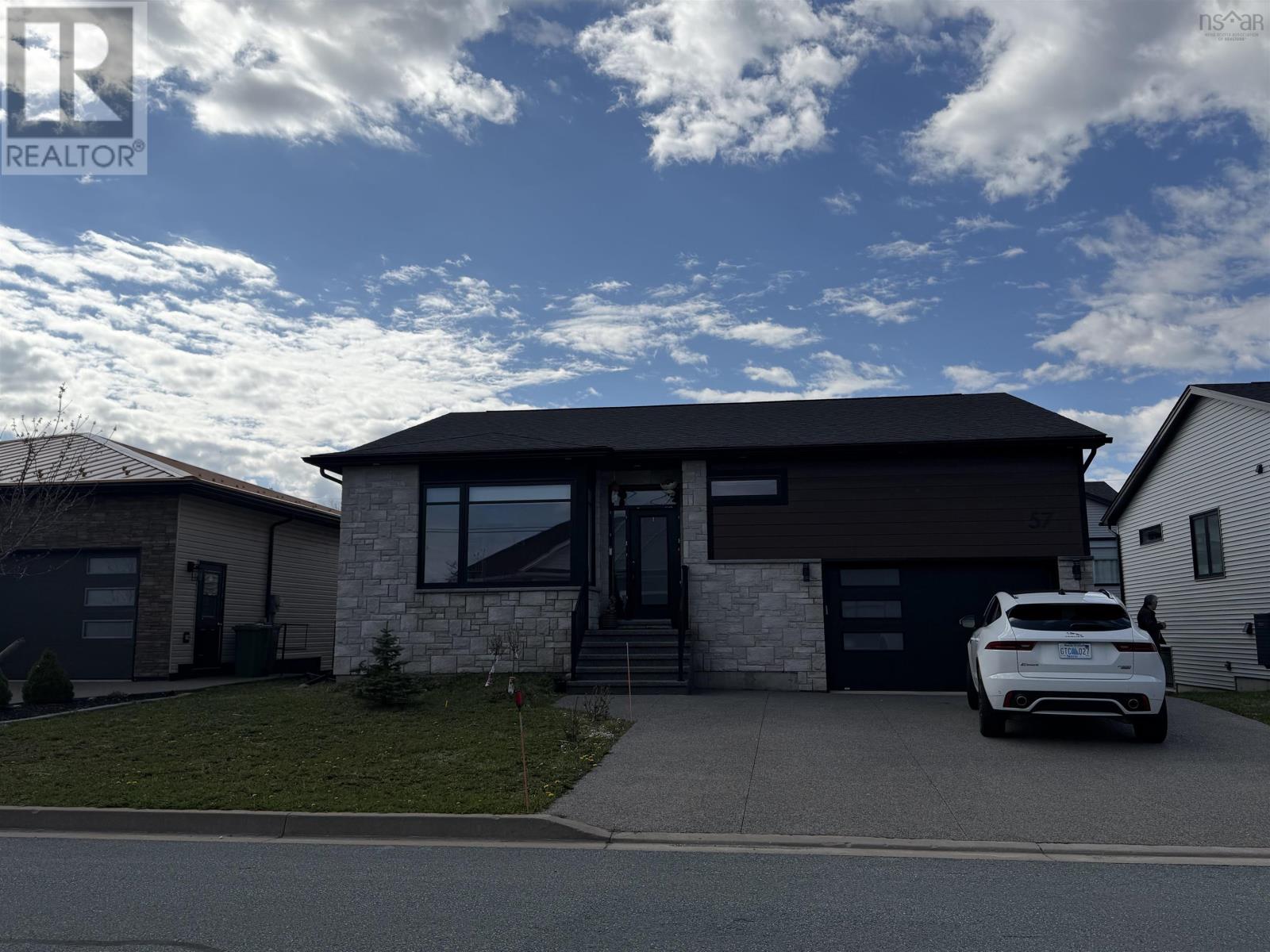 57 Theresa Mcneil Grove, Halifax, Nova Scotia  B3M 0K3 - Photo 2 - 202610318
