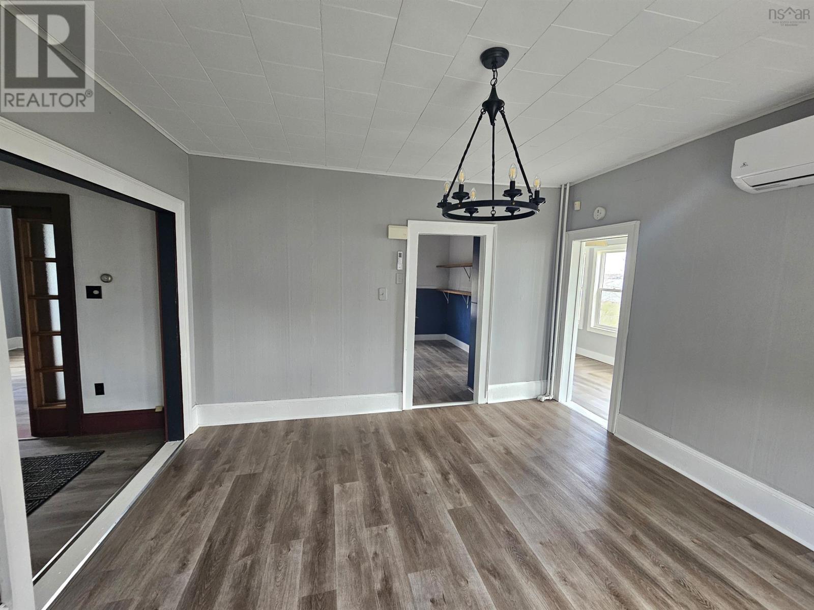 455 Purves Street, North Sydney, Nova Scotia  B2A 1C7 - Photo 9 - 202610331