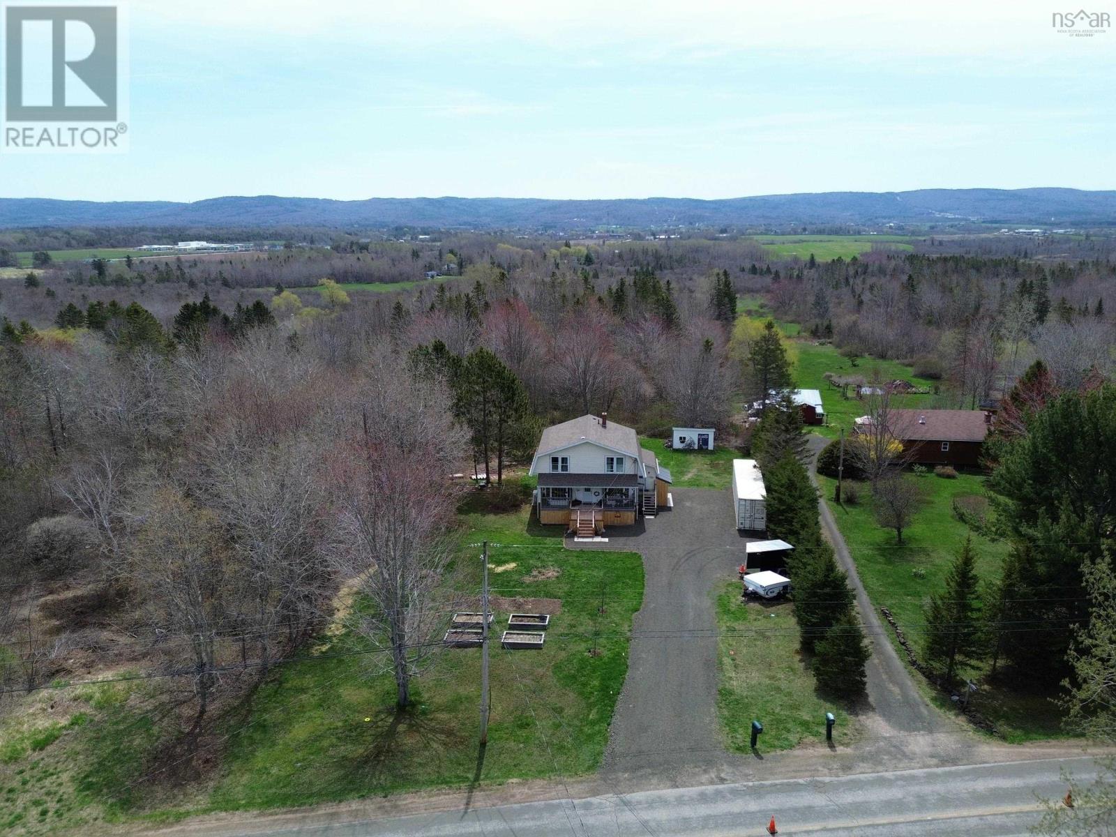 828 Clarence Road, Beaconsfield, Nova Scotia  B0S 1C0 - Photo 2 - 202610405
