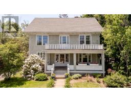 12 Linden Avenue, wolfville, Nova Scotia