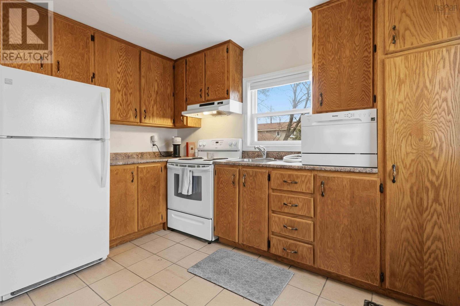 1691 St. Margaret's Bay Road, Timberlea, Nova Scotia  B3T 1B4 - Photo 11 - 202610738