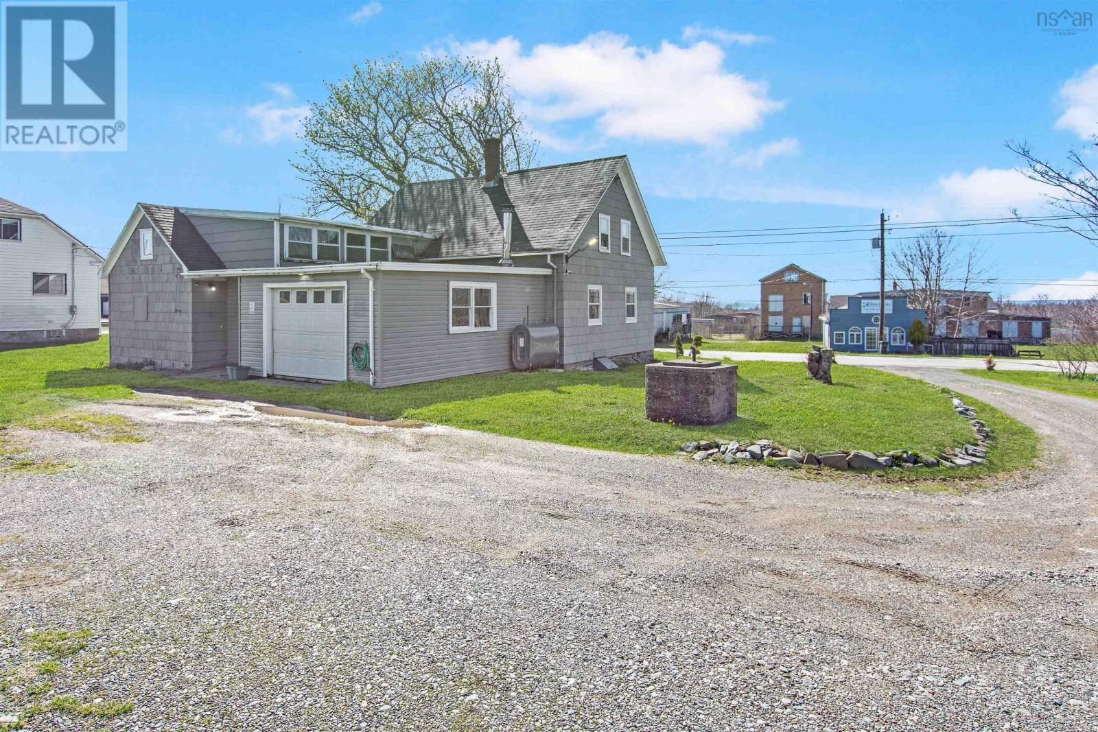 8732 Highway 1, Meteghan Centre, Nova Scotia  B0W 2K0 - Photo 2 - 202610739