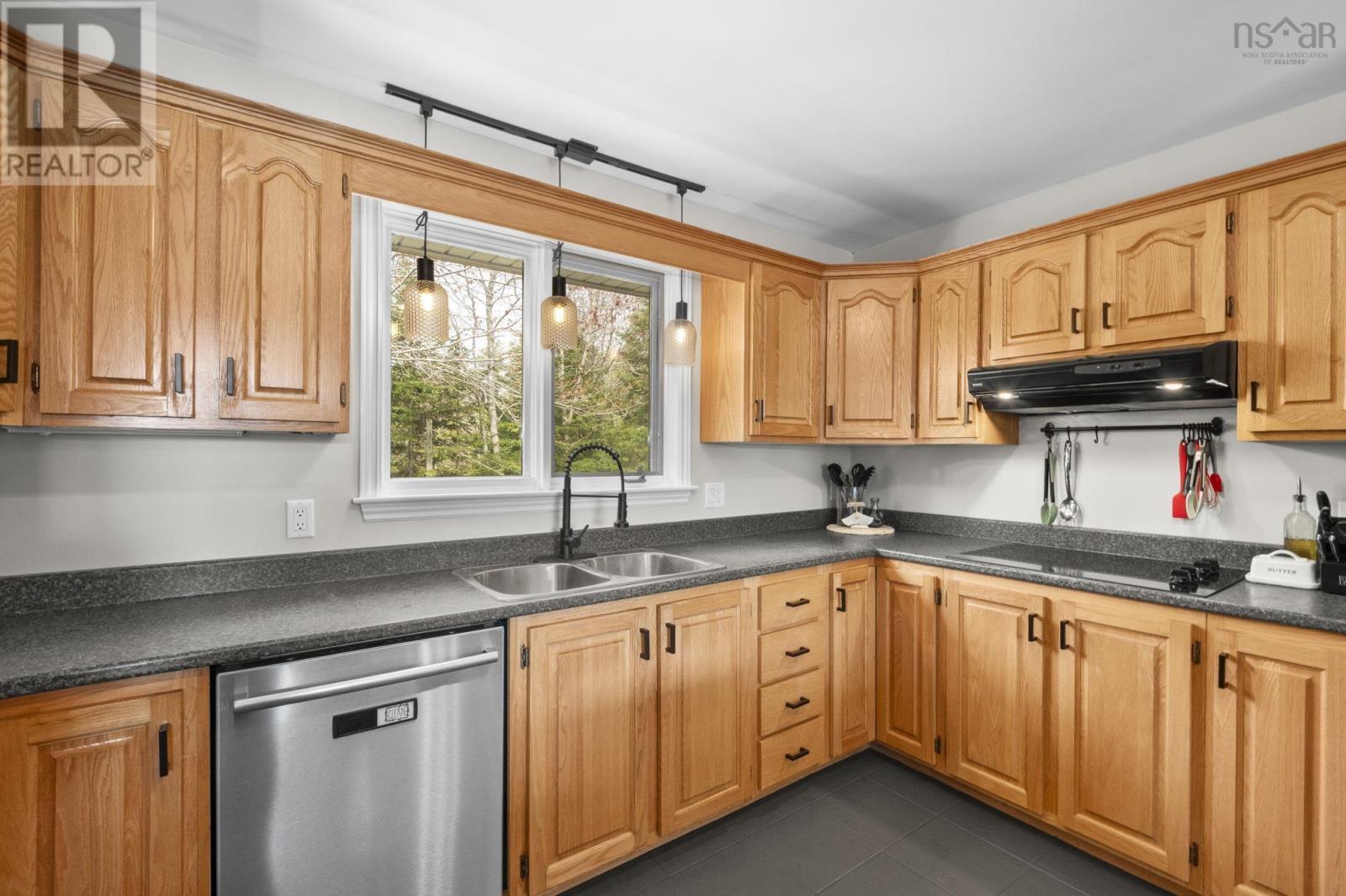 2 Woods Court, Beaver Bank, Nova Scotia  B4G 1C2 - Photo 12 - 202610831