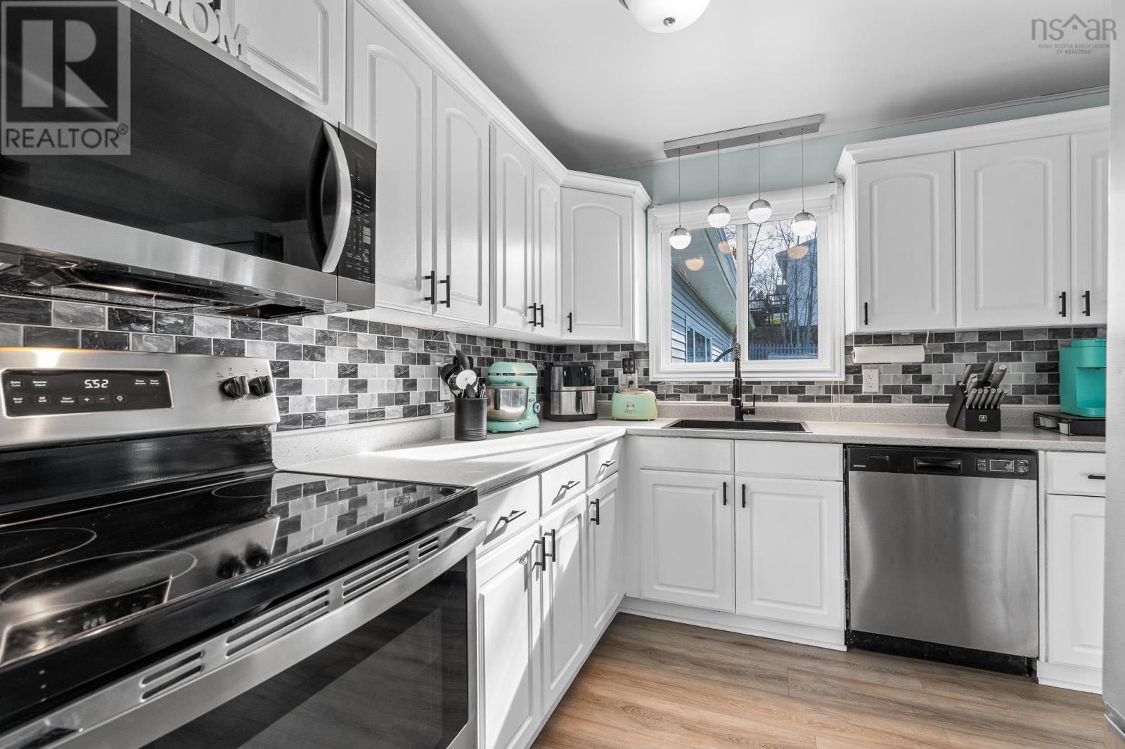 12 Wamphray Crescent, Dartmouth, Nova Scotia  B2W 4Y6 - Photo 33 - 202610922