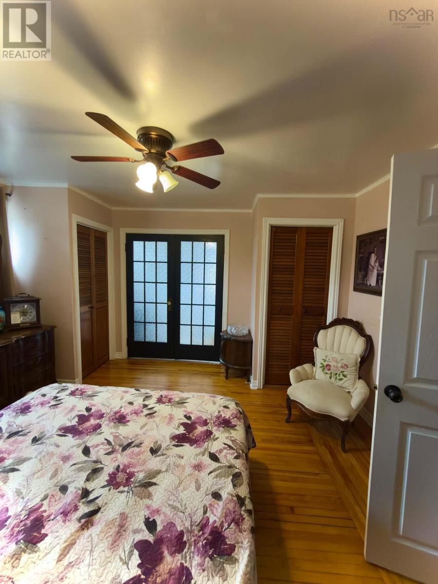 143 Lake Road, Glace Bay, Nova Scotia  B1A 2G8 - Photo 11 - 202610943