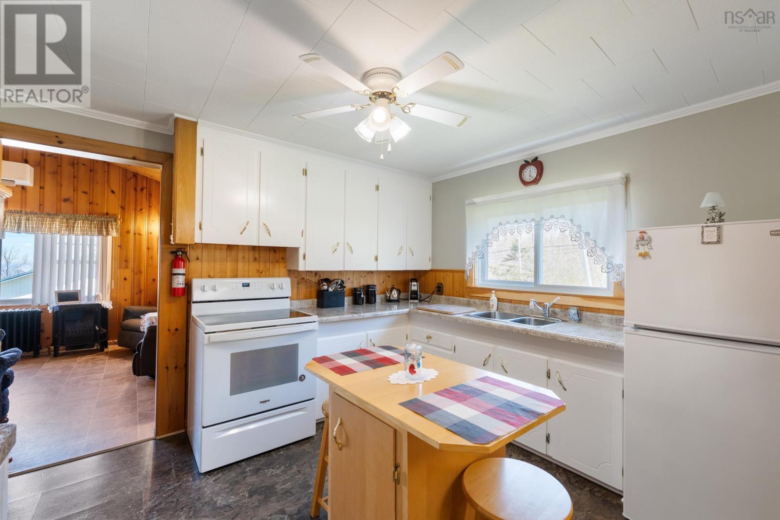 987 Parker Mountain Road, Parkers Cove, Nova Scotia  B0S 1A0 - Photo 11 - 202611073