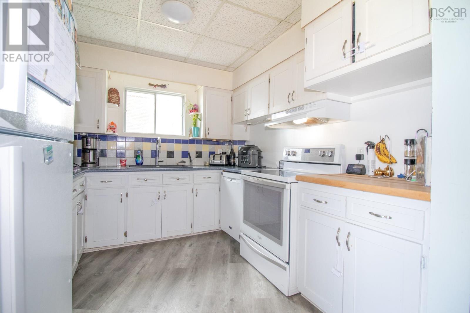 118 Kings Road, Sydney, Nova Scotia  B1S 1A1 - Photo 12 - 202611195
