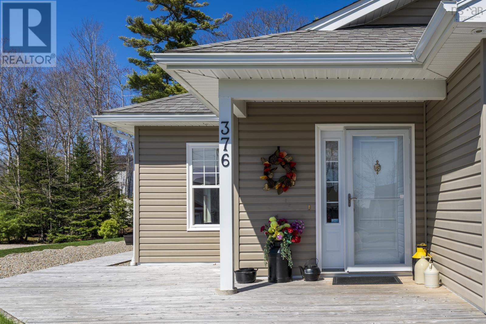 376 Glen Allan Drive, Bridgewater, Nova Scotia  B4V 0A9 - Photo 3 - 202611314