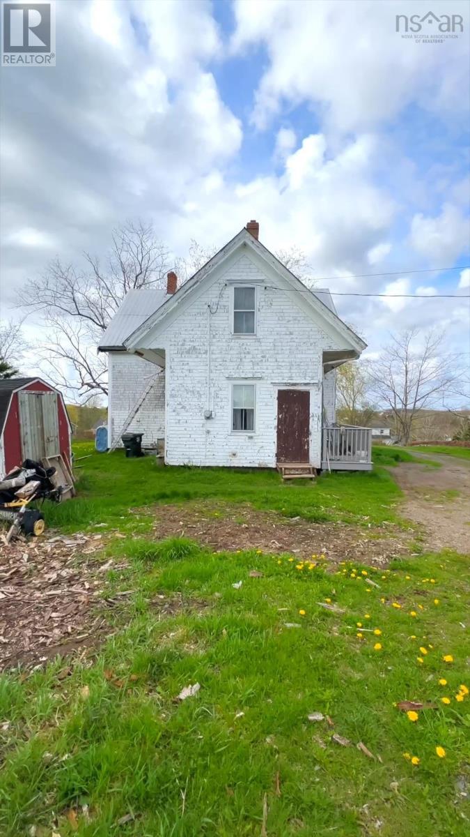 15 Lacey Road, Milford, Nova Scotia  B0N 1Y0 - Photo 10 - 202611557