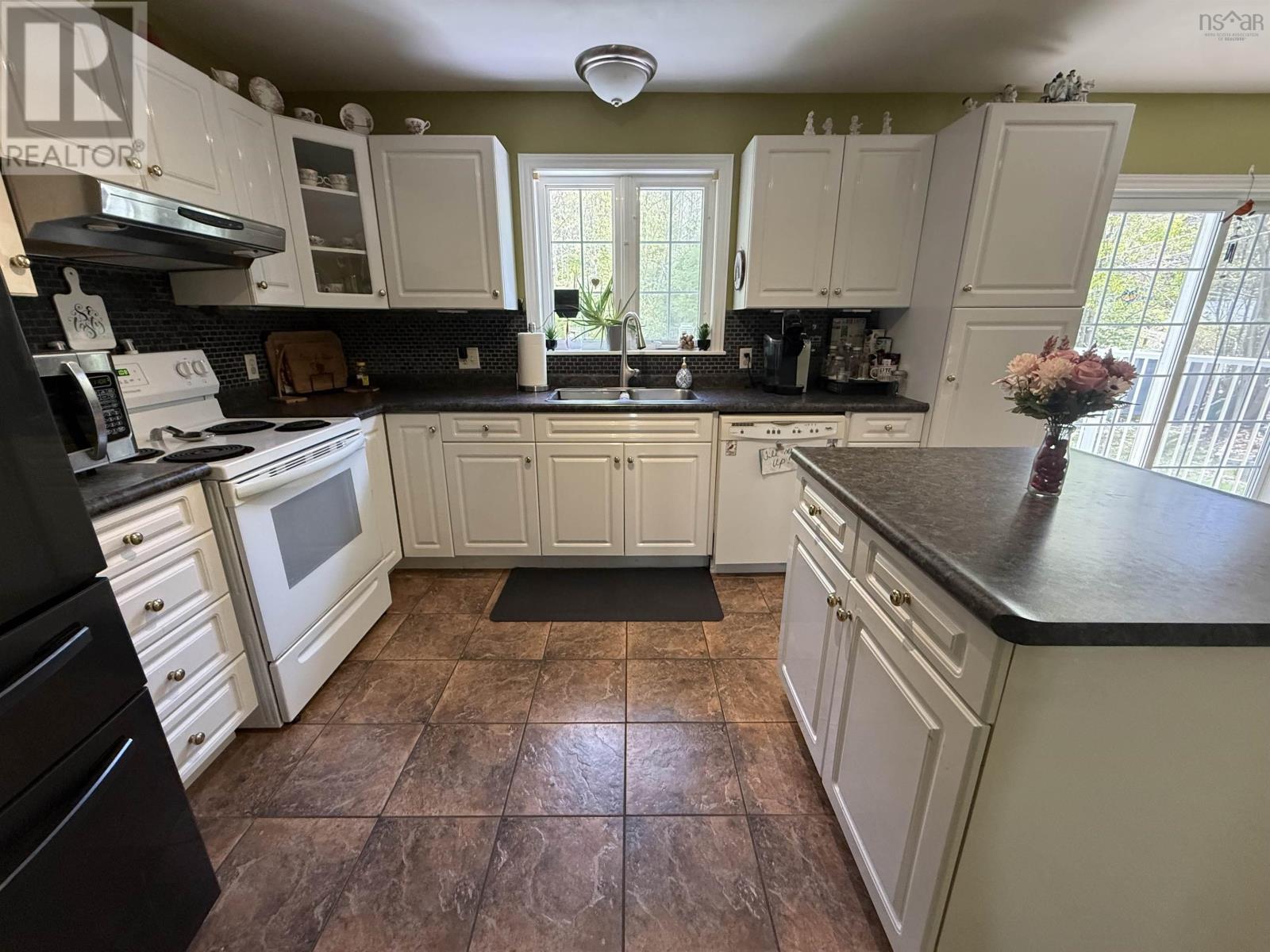 20 Heather Court, Bridgewater, Nova Scotia  B4V 8W8 - Photo 13 - 202611592