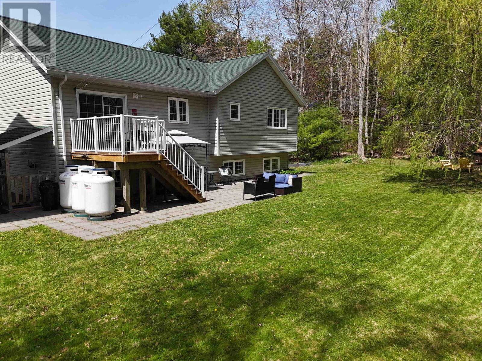 20 Heather Court, Bridgewater, Nova Scotia  B4V 8W8 - Photo 5 - 202611592