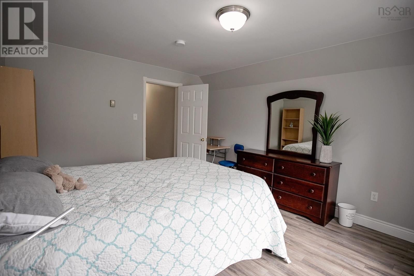 8 Penny Lane, Amherst, Nova Scotia  B4H 4V4 - Photo 38 - 202611890