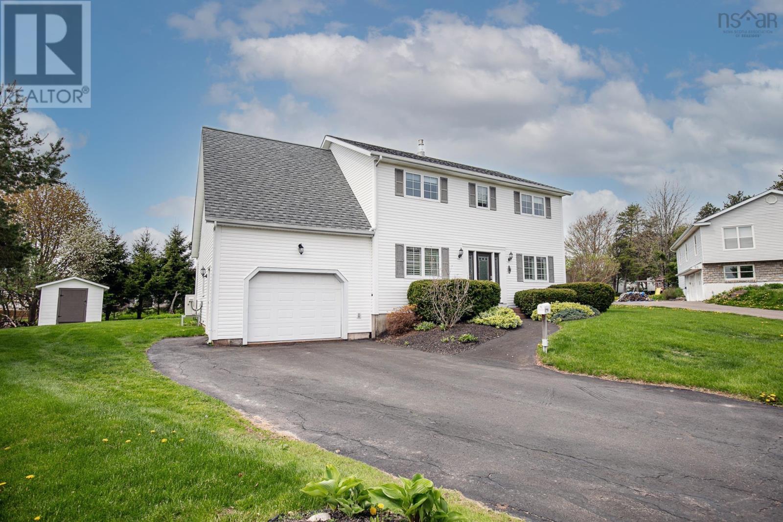 8 Penny Lane, Amherst, Nova Scotia  B4H 4V4 - Photo 5 - 202611890