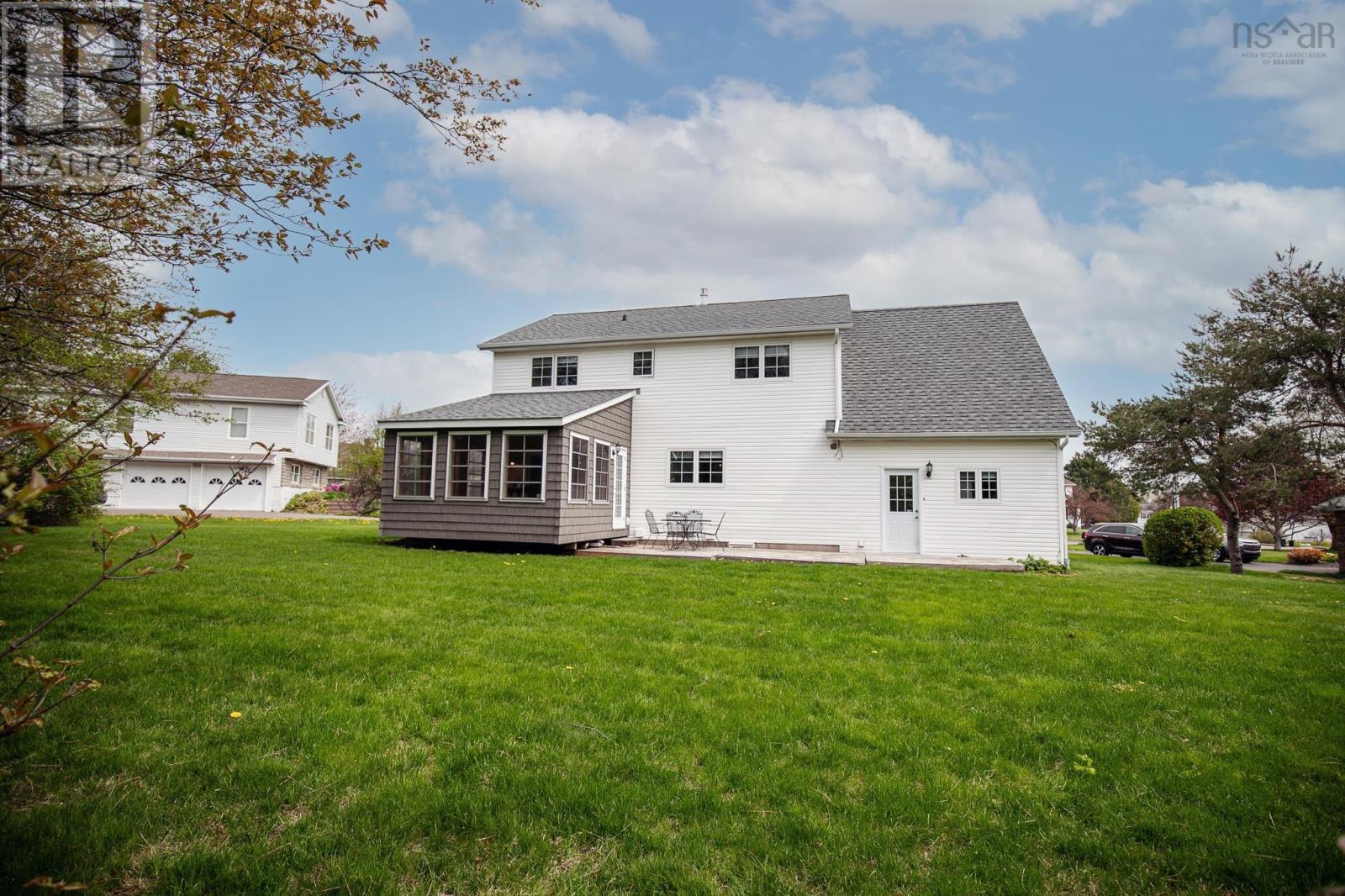 8 Penny Lane, Amherst, Nova Scotia  B4H 4V4 - Photo 9 - 202611890