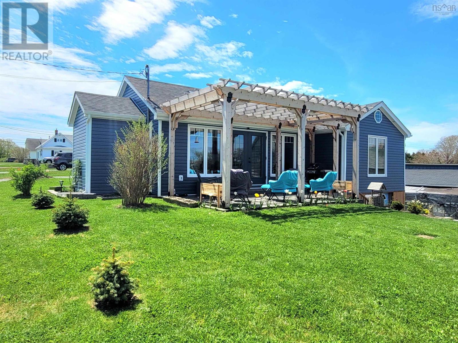 83 South Street, lockeport, Nova Scotia