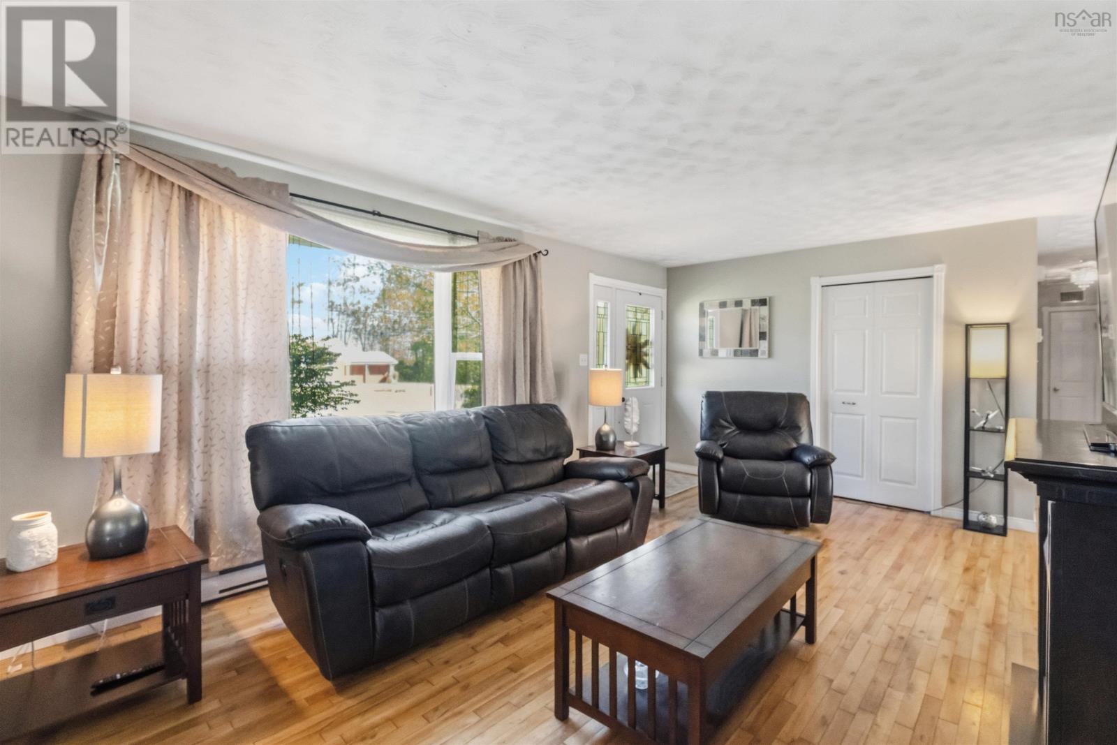 2410 Loretta Avenue, Coldbrook, Nova Scotia  B4R 1A7 - Photo 9 - 202611940
