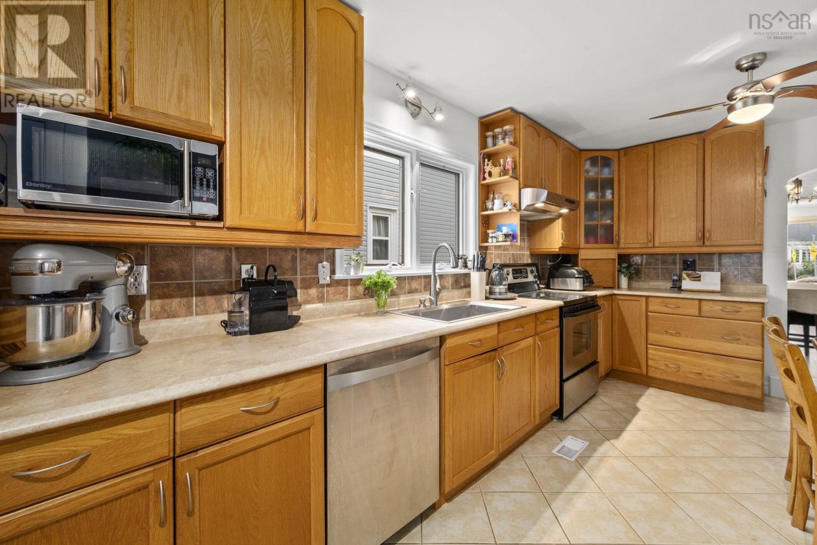 3162 Romans Avenue, Halifax, Nova Scotia  B3L 3W9 - Photo 14 - 202611958