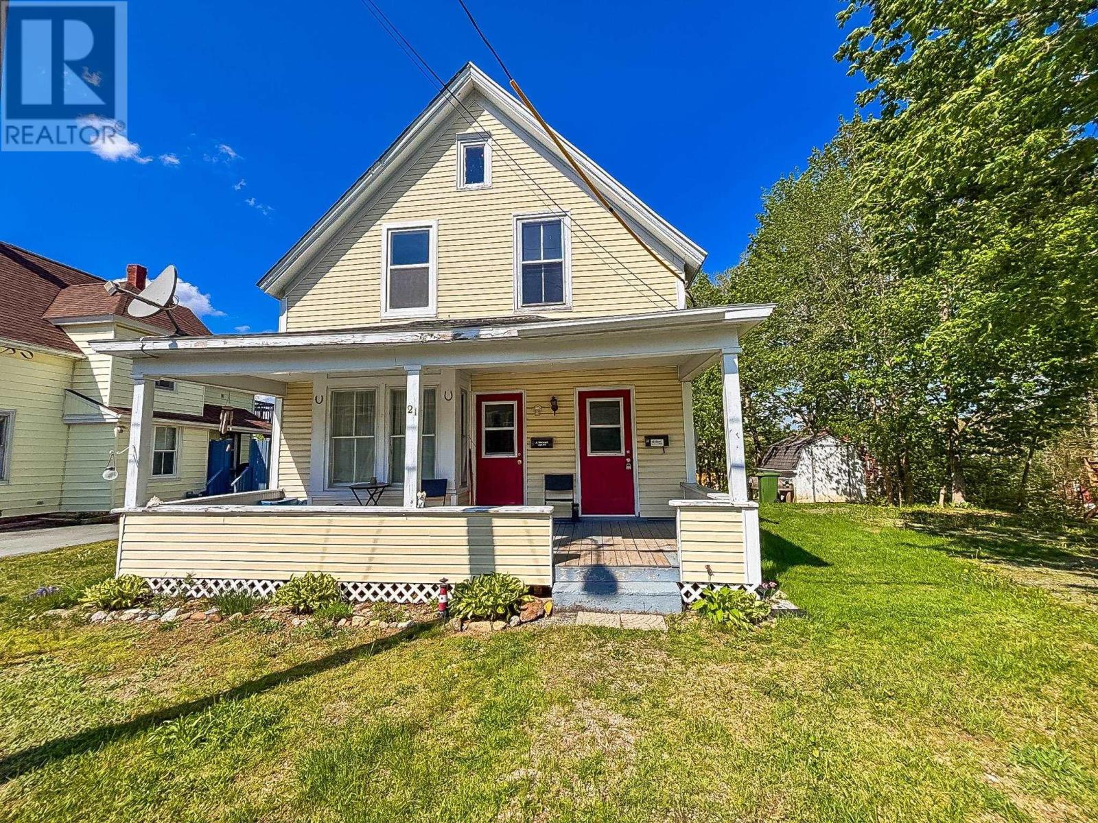 21 Prince Street, bridgewater, Nova Scotia