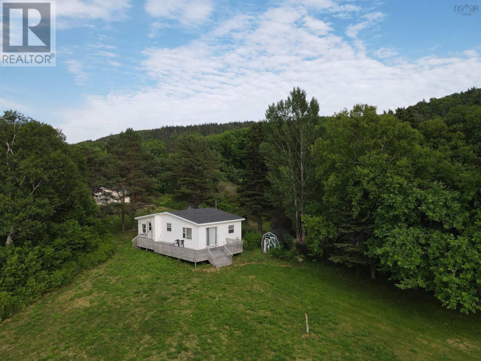 8356 East Bay Highway, Big Pond, Nova Scotia  B1J 1Z6 - Photo 3 - 202611978
