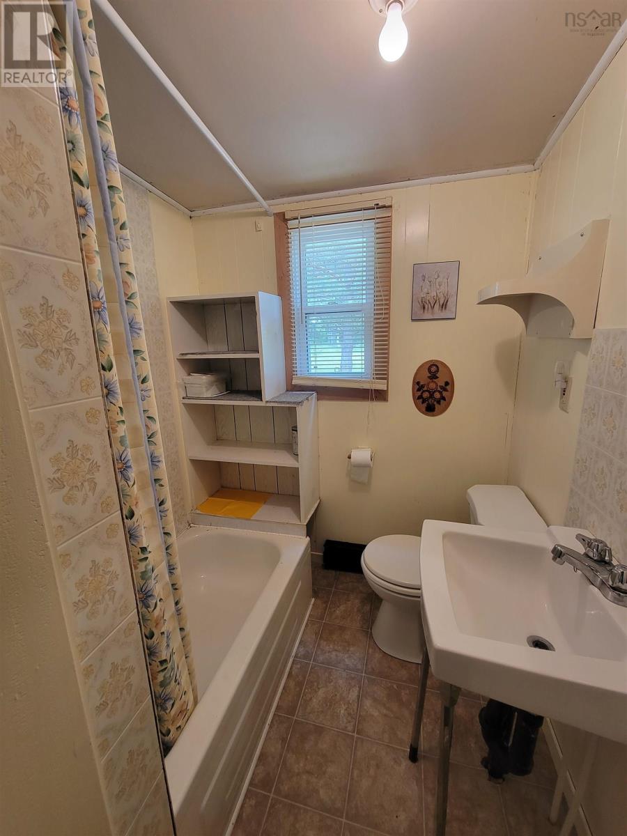 8356 East Bay Highway, Big Pond, Nova Scotia  B1J 1Z6 - Photo 6 - 202611978