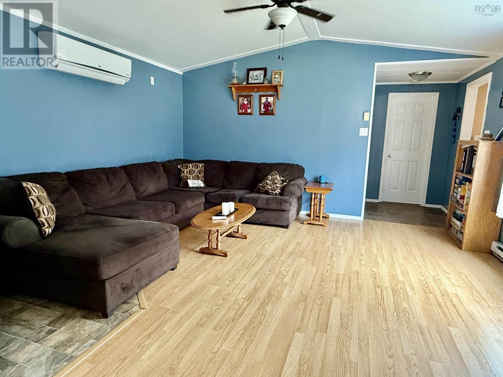 11 Forest View Drive, Barrington Passage, Nova Scotia  B0W 1E0 - Photo 12 - 202612378