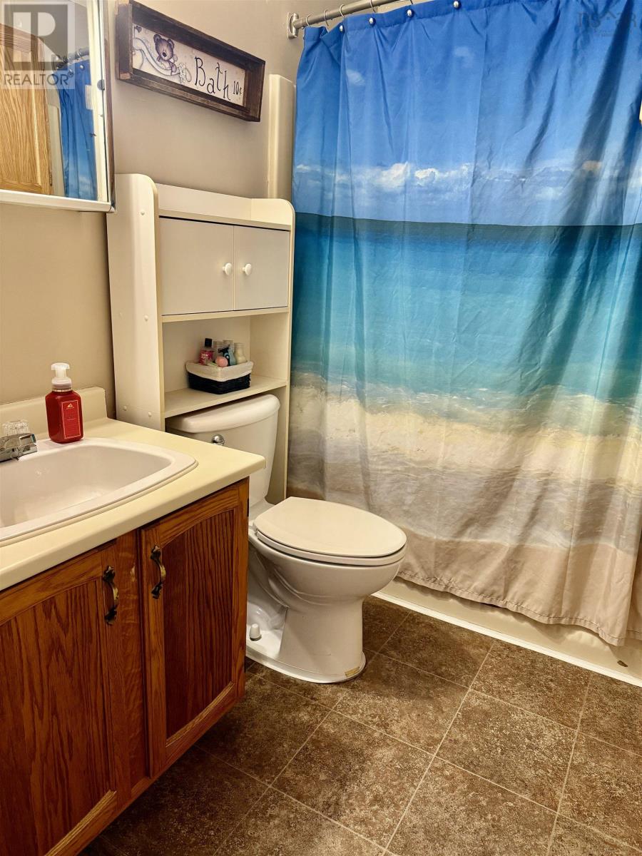 11 Forest View Drive, Barrington Passage, Nova Scotia  B0W 1E0 - Photo 15 - 202612378