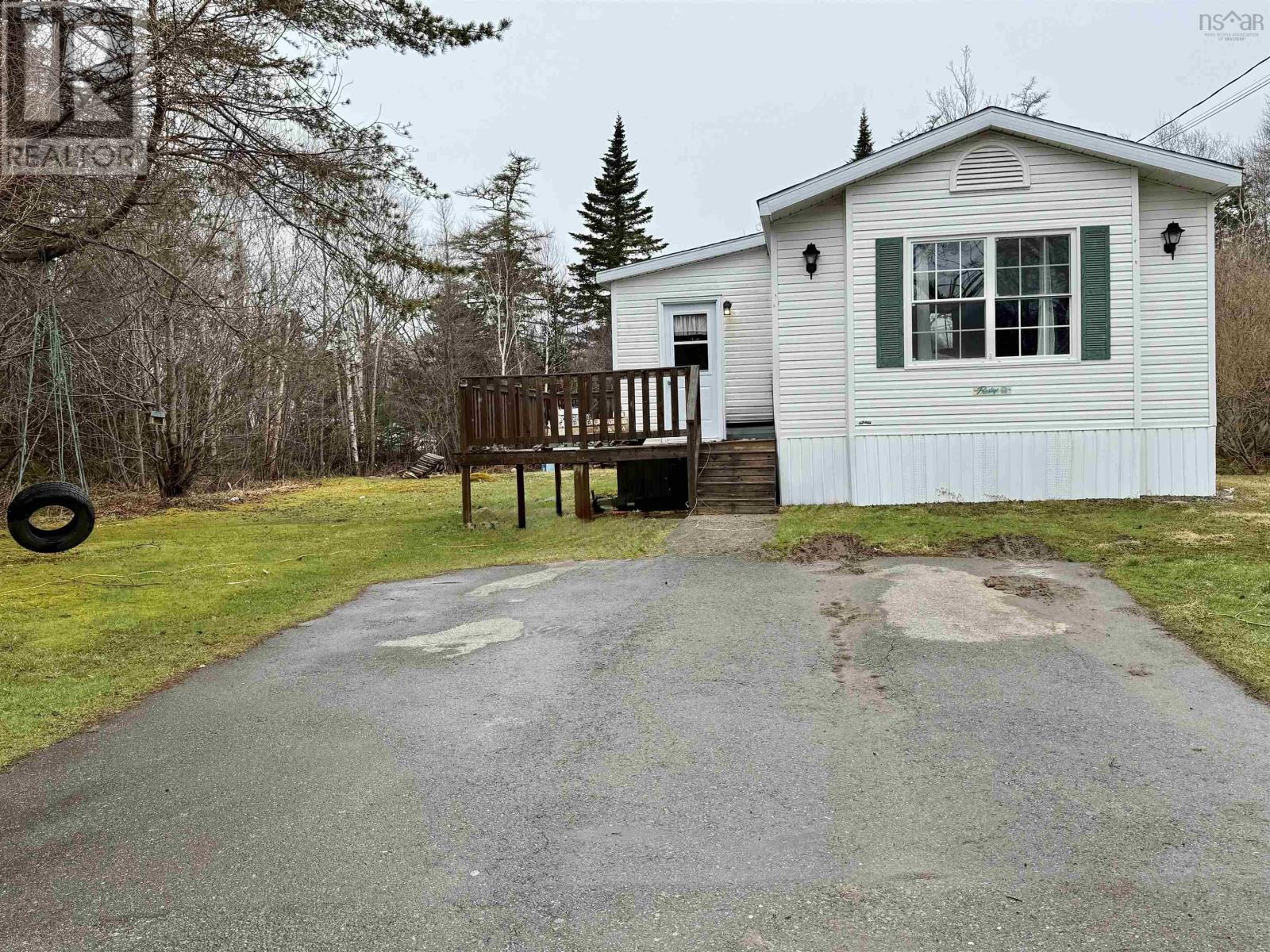11 Forest View Drive, Barrington Passage, Nova Scotia  B0W 1E0 - Photo 4 - 202612378