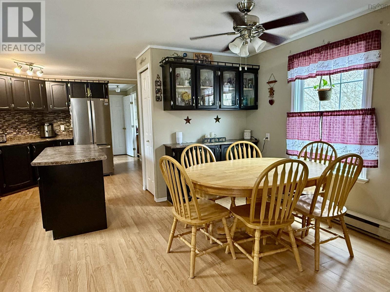 11 Forest View Drive, Barrington Passage, Nova Scotia  B0W 1E0 - Photo 7 - 202612378