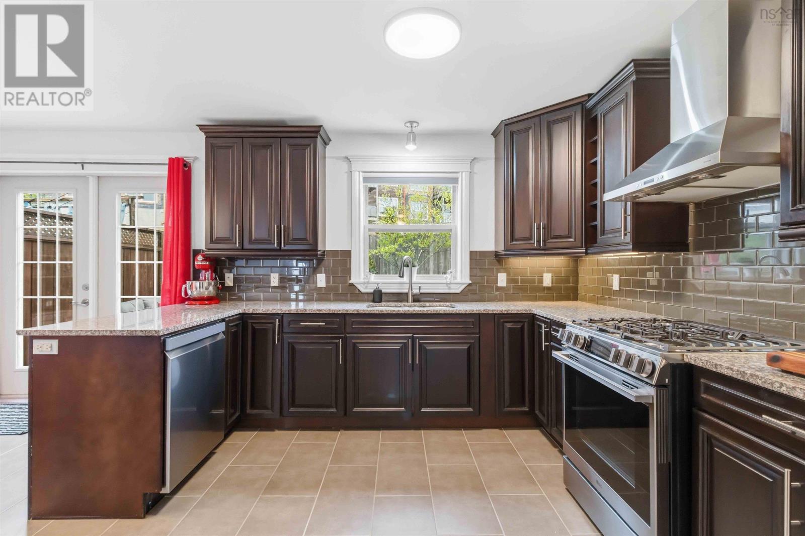 230 Nadia Drive, Dartmouth, Nova Scotia  B3A 0A9 - Photo 14 - 202612456