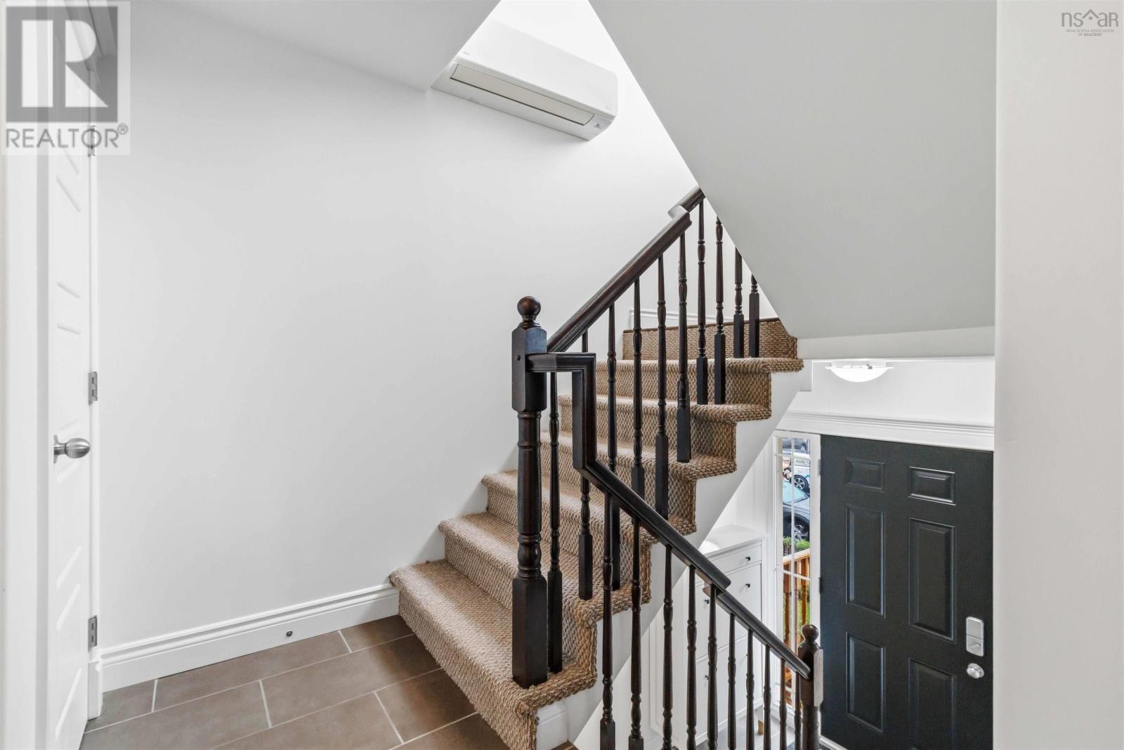 230 Nadia Drive, Dartmouth, Nova Scotia  B3A 0A9 - Photo 6 - 202612456