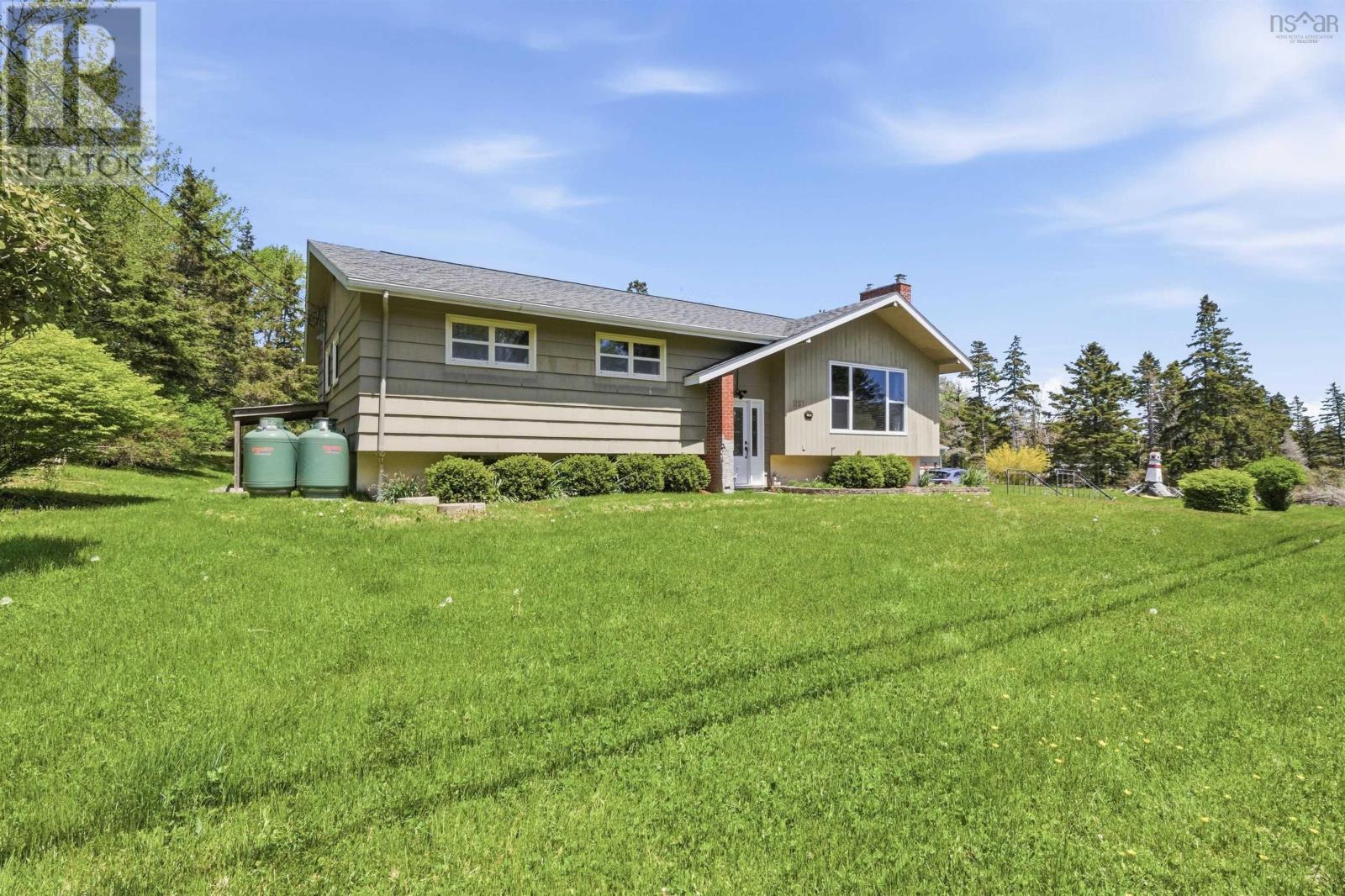 1157 Blue Rocks Road, Blue Rocks, Nova Scotia  B0J 2C0 - Photo 3 - 202612473