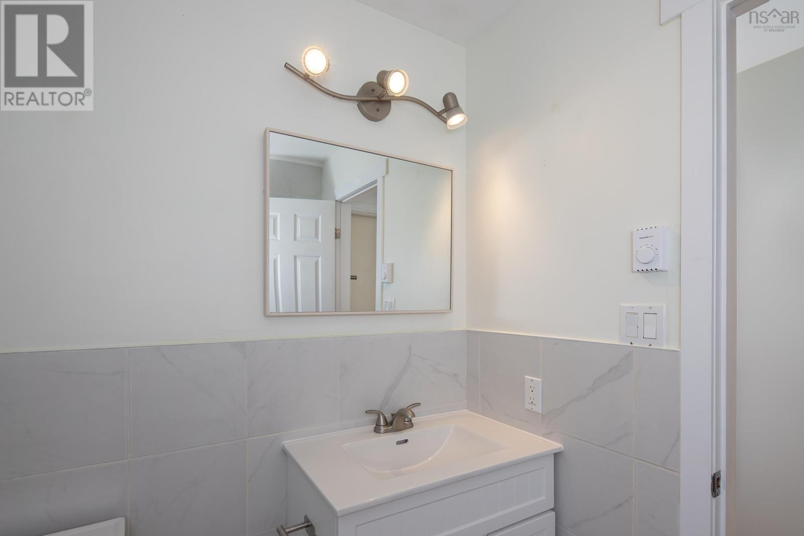 10 Old Birch Road, Dartmouth, Nova Scotia  B2W 6B4 - Photo 39 - 202612657