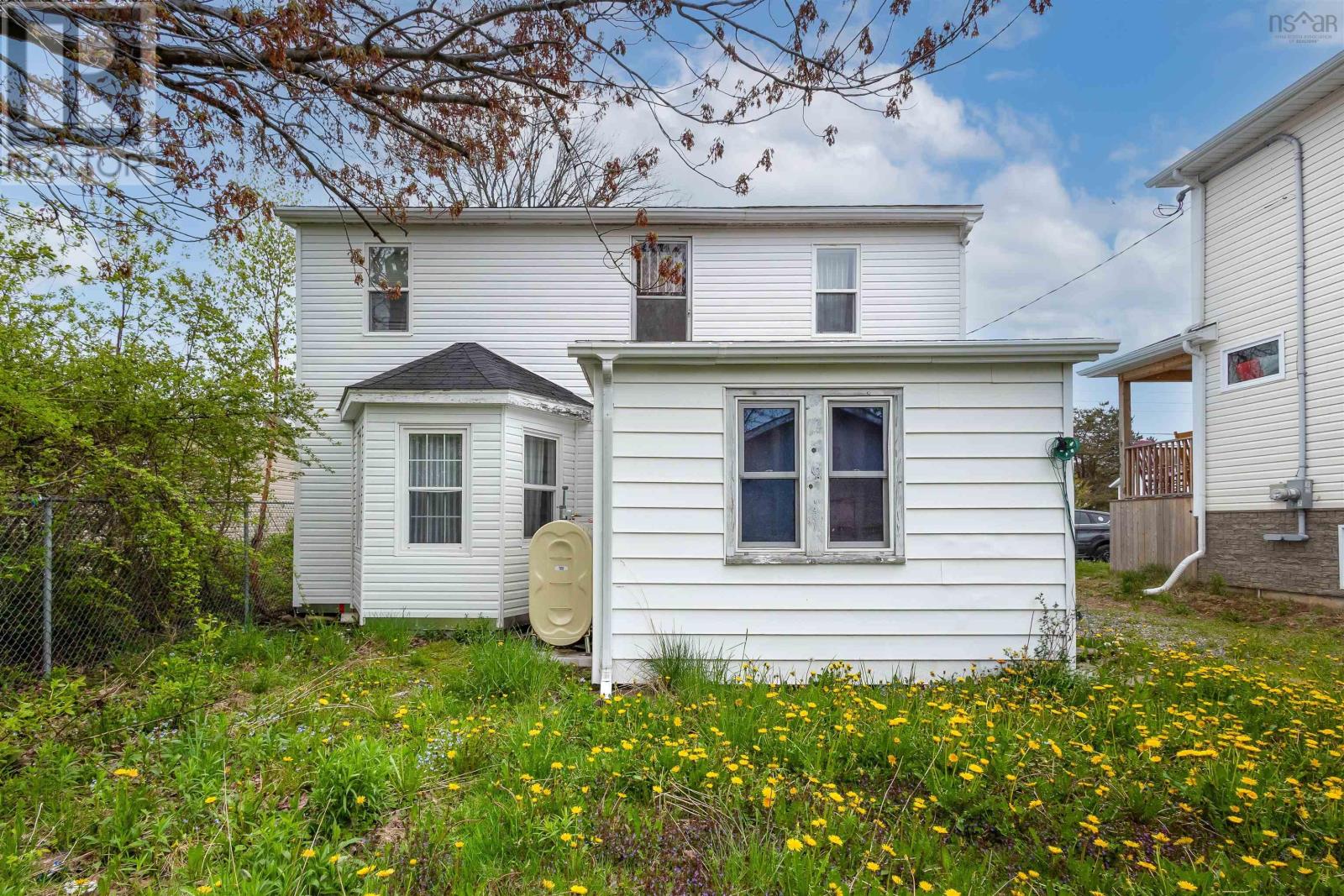 14 Catherine Street, North Sydney, Nova Scotia  B2A 2G7 - Photo 3 - 202612698