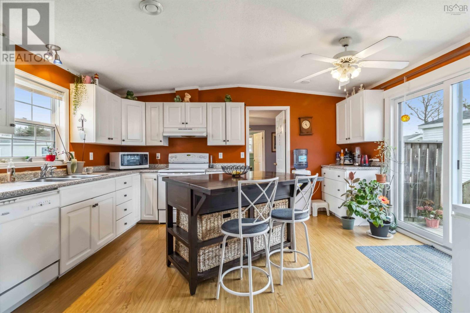 86 Thomson Drive, Bridgewater, Nova Scotia  B4V 3X5 - Photo 11 - 202612770