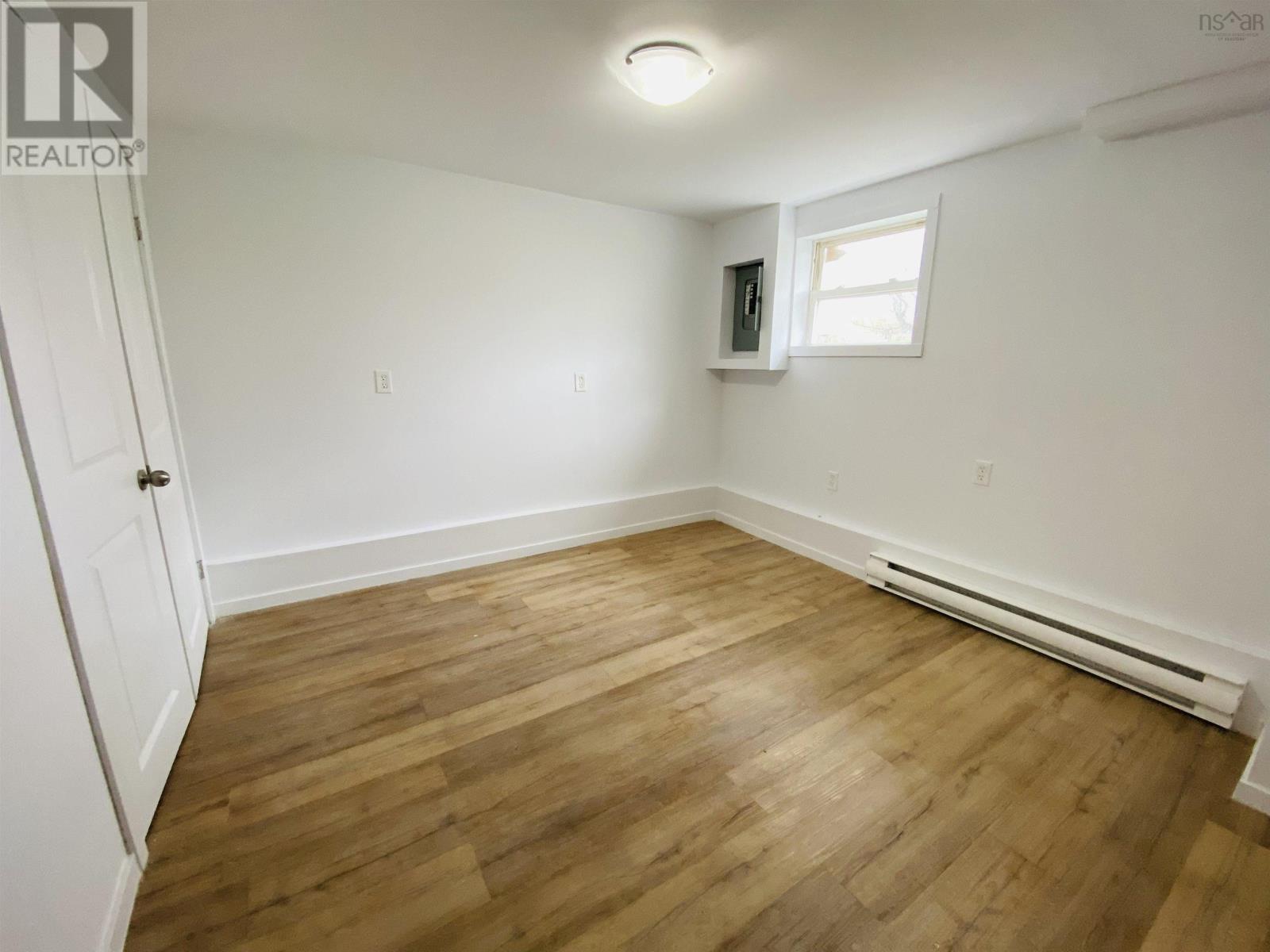 16 Seventh Street, Glace Bay, Nova Scotia  B1A 4K3 - Photo 19 - 202612774