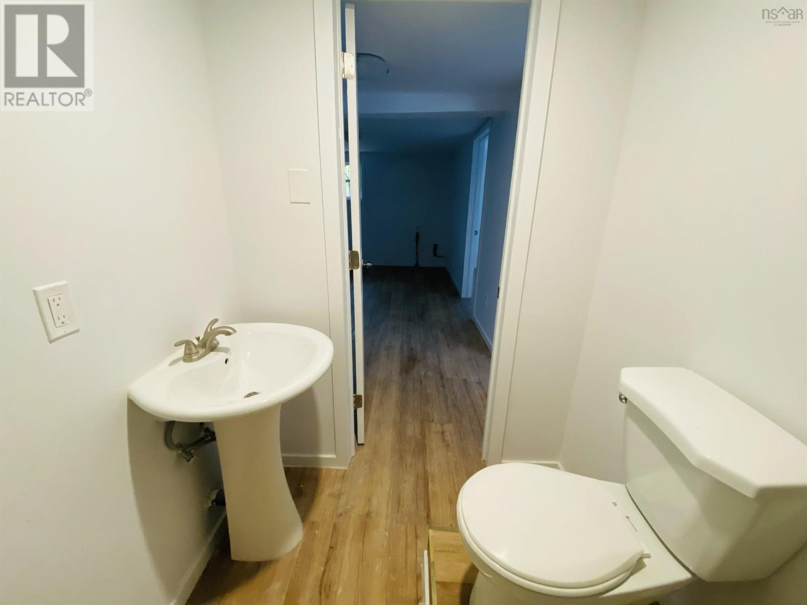 16 Seventh Street, Glace Bay, Nova Scotia  B1A 4K3 - Photo 22 - 202612774