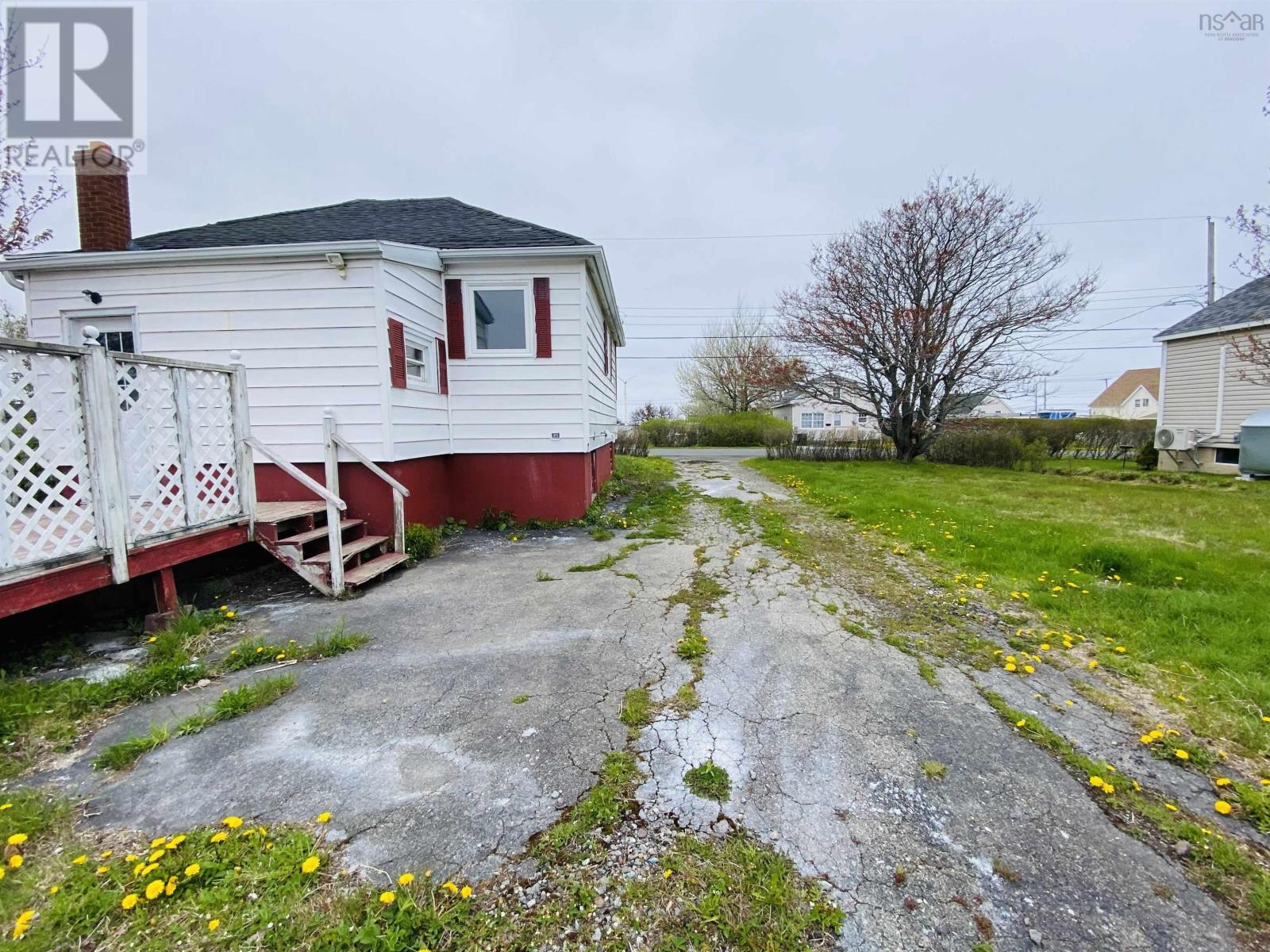 16 Seventh Street, Glace Bay, Nova Scotia  B1A 4K3 - Photo 28 - 202612774