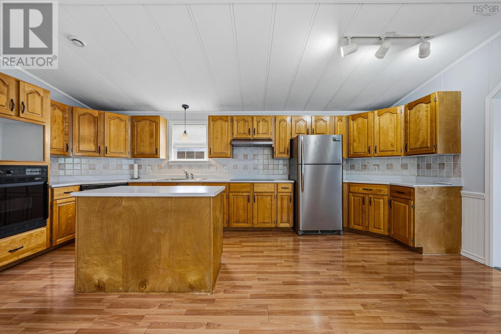 33 Wagner Drive, Middle Sackville, Nova Scotia  B4E 2Z2 - Photo 17 - 202612780