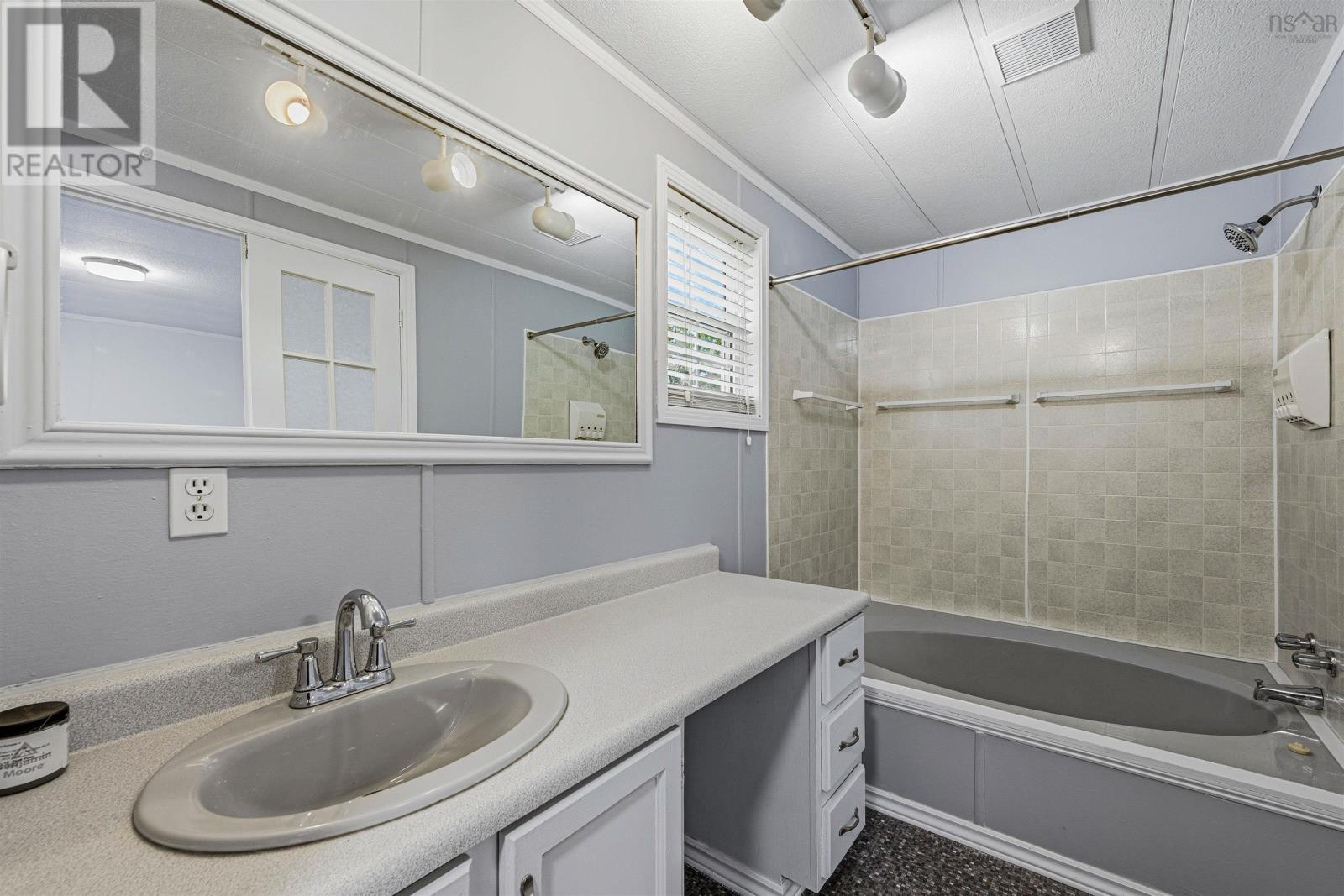 33 Wagner Drive, Middle Sackville, Nova Scotia  B4E 2Z2 - Photo 25 - 202612780