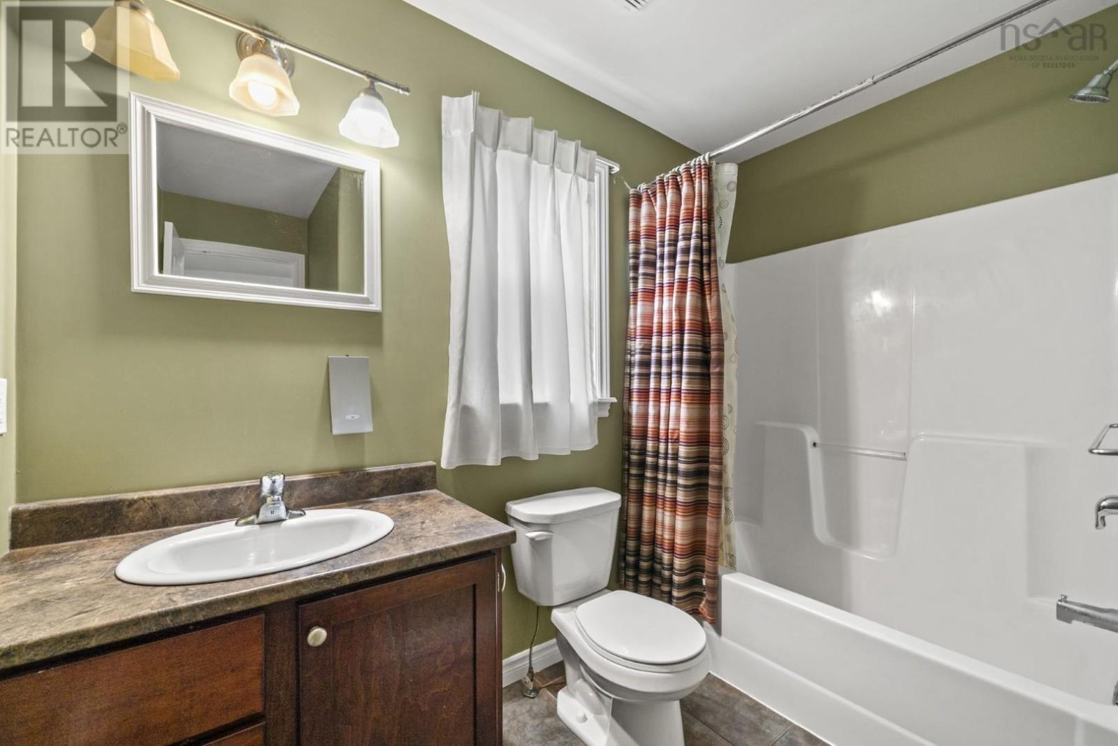 138 Transom Drive, Halifax, Nova Scotia  B3M 4T7 - Photo 31 - 202612785