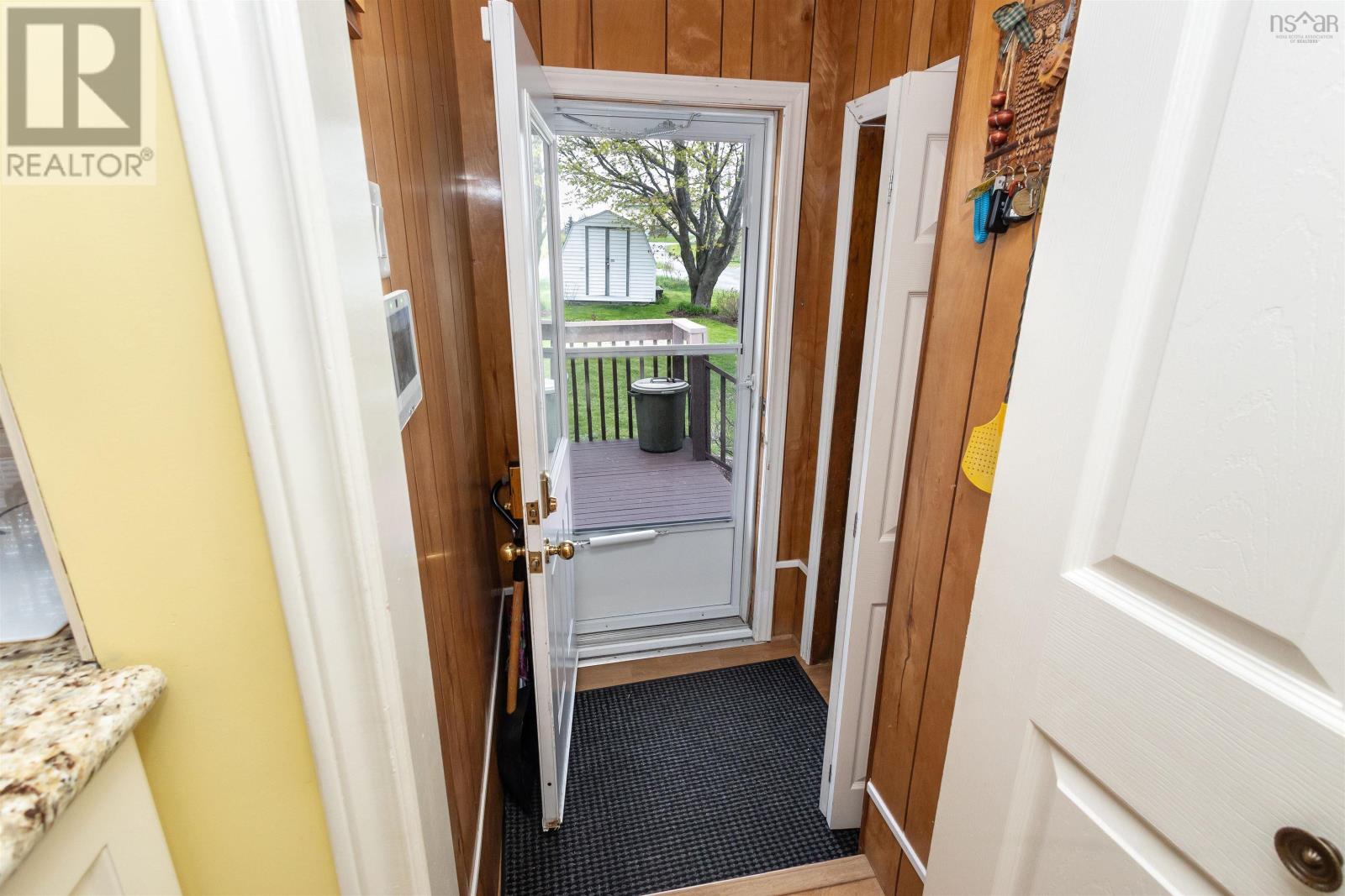 11 Maclean Street, Sydney Mines, Nova Scotia  B1V 1E1 - Photo 9 - 202612794