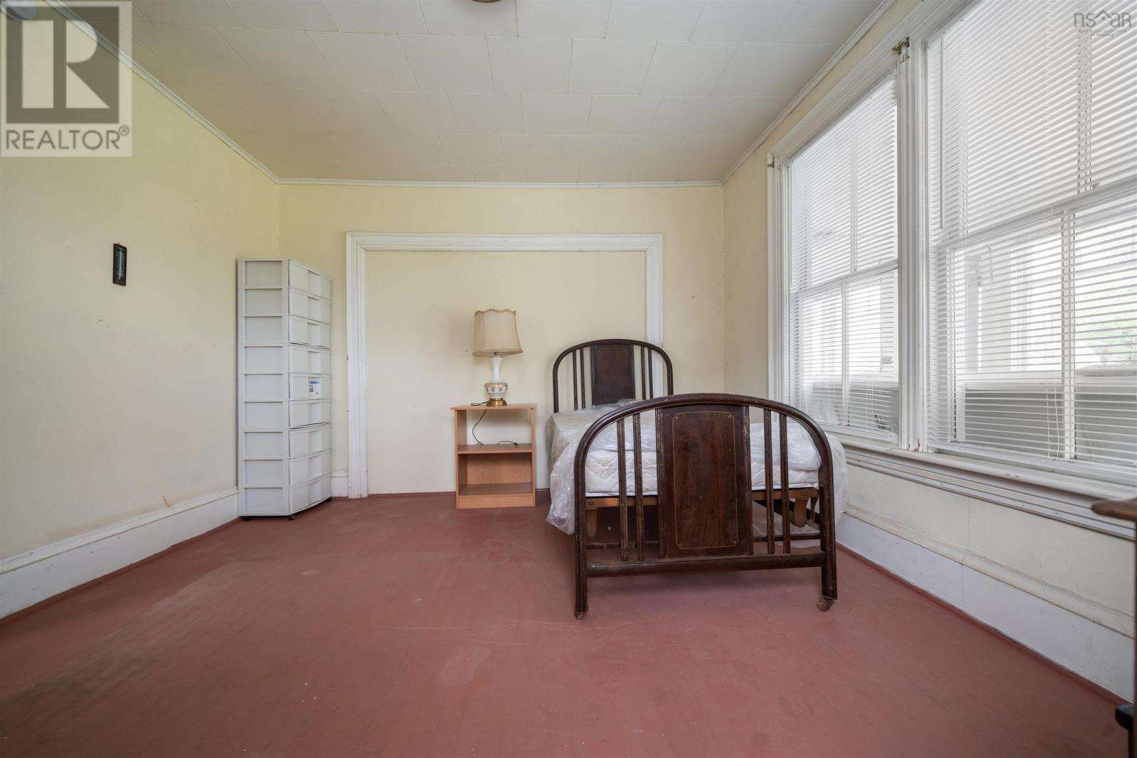 15 Mcdougal Street, Springhill, Nova Scotia  B0M 1X0 - Photo 21 - 202612814