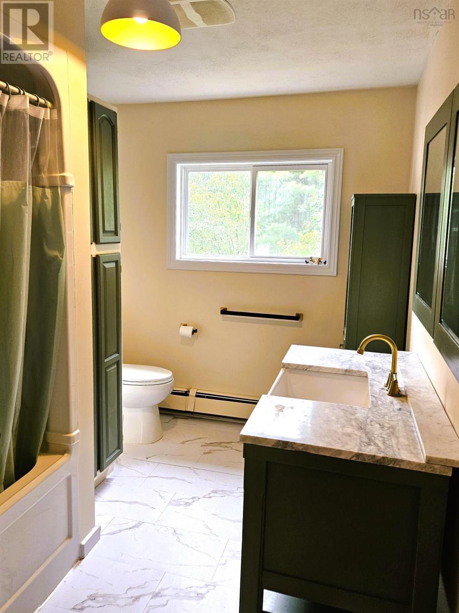 49 Hill Street, Amherst, Nova Scotia  B4H 2N2 - Photo 19 - 202612862