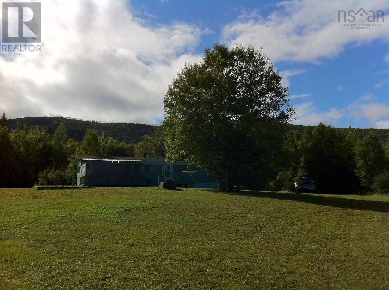 2058 New Campbellton Road, Cape Dauphin, Nova Scotia  B1X 1X5 - Photo 14 - 202612885
